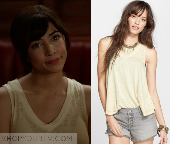 New Girl Season 5 Episode 2 Ceces Yellow V Neck Top Shop Your Tv 2292