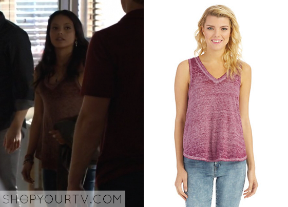 Gabrielle Walsh Fashion Clothes Style And Wardrobe Worn On Tv Shows Shop Your Tv