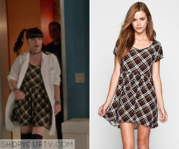 NCIS1211_AbbyOutfit03