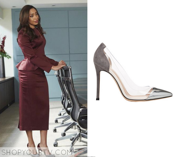 Suits Season 5 Episode 3 Jessica S Clear Pumps Shop Your Tv