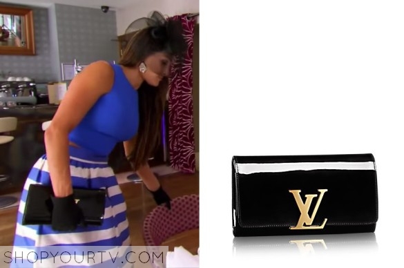 Louis Vuitton Capucines BB with silver worn by Herself (Nikki Bella) in  Total Bellas (S04E05)