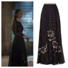 Reign Fashion, Outfits, Clothing and Wardrobe on The CW's Reign