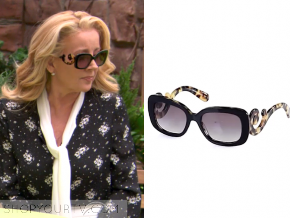 The Young and the Restless: June 2017 Nikki's Black and Tortoise Shell  Scroll Sunglasses | Fashion, Clothes, Outfits and Wardrobe on | Shop Your TV