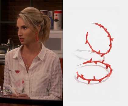 Last Man Standing Season 7 Episode 10 Mandy S Red Bar Hoop Earrings Shop Your Tv