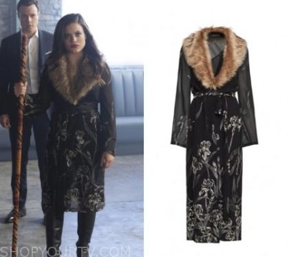 Charmed: Season 1 Episode 20 Maggie's Floral Fur Collar Coat | Shop Your TV