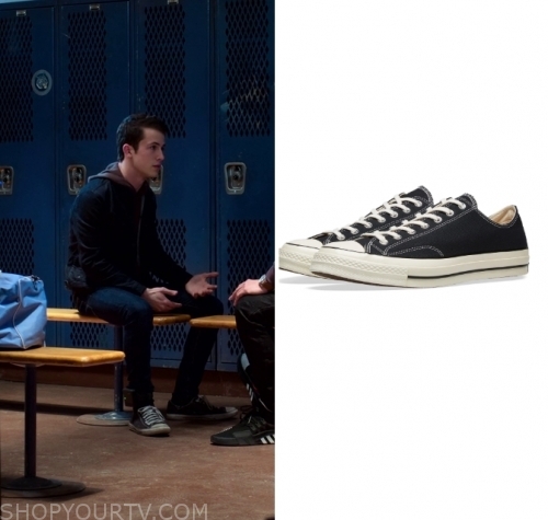 Clay Jensen Clothes, Style, Outfits worn on TV Shows | Shop Your TV