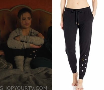 Charmed: Season 2 Episode 8 Maggie's Black Star Pants | Shop Your TV