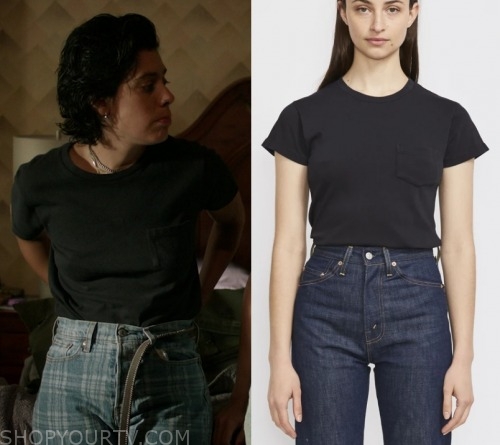 Vida: Season 3 Episode 2 Nico's Black Pocket T-Shirt | Shop Your TV