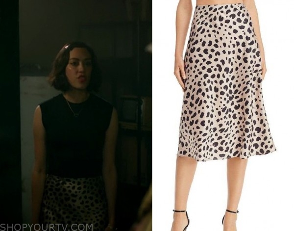 Vida: Season 3 Episode 4 Emma's Leopard Printed Skirt | Shop Your TV