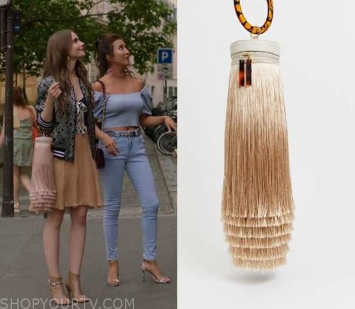 Asos Extreme Fringe Bag with Natural Handle worn by Emily Cooper (Lily  Collins) as seen in Emily in Paris (S01E02)