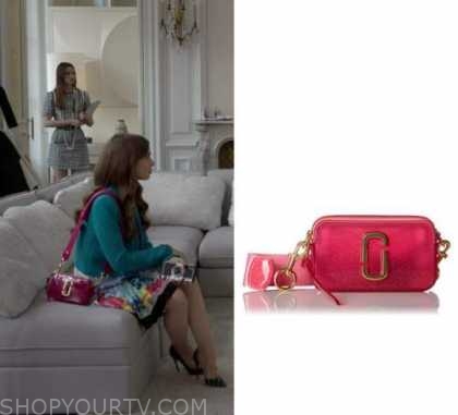 marc jacobs pink bag emily in paris