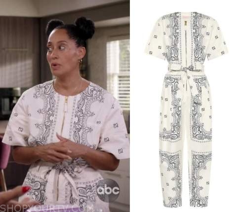 K Deer Jody Stripe Long Legging worn by Rainbow Johnson (Tracee Ellis Ross)  in black-ish (Season04 Episode02)