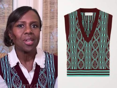 WornOnTV: Deborah's chain print tie neck blouse on Good Morning America, Deborah Roberts