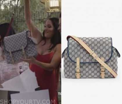 Nikki Bella: What's In My Purse, Nikki Bella's sparkly Louis Vuitton purse  is packed with essentials to keep this Total Divas star fresh-faced and  ready to roll., By Yahoo Entertainment