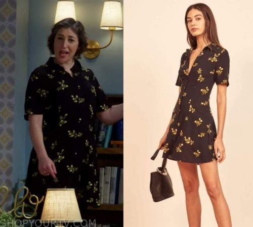 WornOnTV: Kat's wave print leggings on Call Me Kat, Mayim Bialik