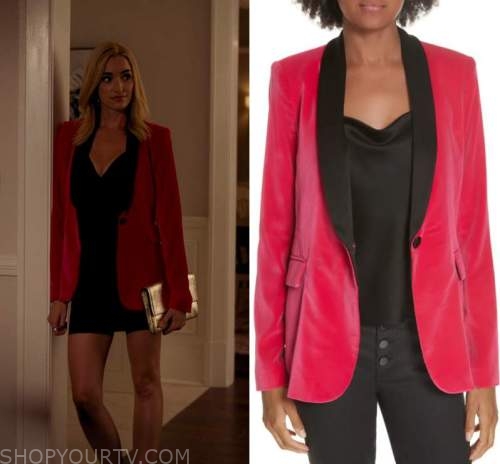 Ginny and Georgia: Season 1 Episode 1 Georgia's Red Velvet Blazer ...