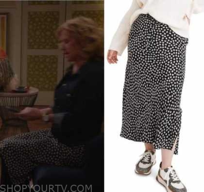 Last Man Standing Season 9 Episode 15 Vanessa S Daisy Printed Midi Skirt Shop Your Tv