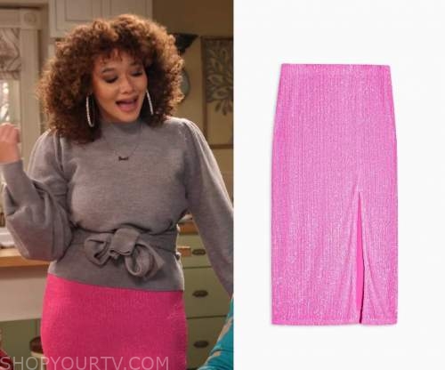 Mom | Fashion, Clothes, Style, Outfits and Wardrobe worn on TV Shows ...