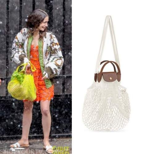 Longchamp Le Pliage Filet Knit Bag worn by Emily Cooper (Lily Collins) as  seen in Emily in Paris (S02E03)