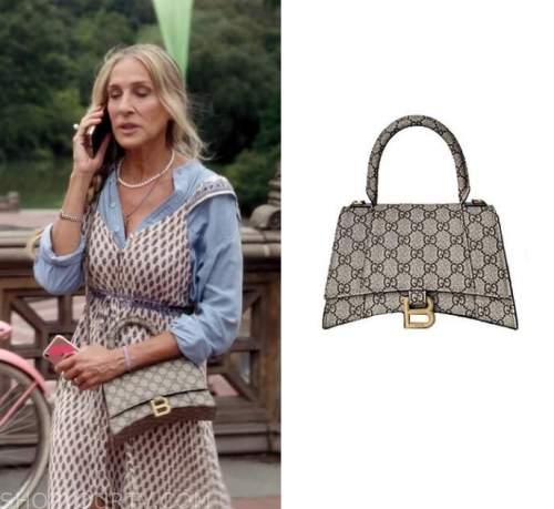 Carrie Bradshaw's Handbags In 'And Just Like That' Showcase Her Fearless  Style