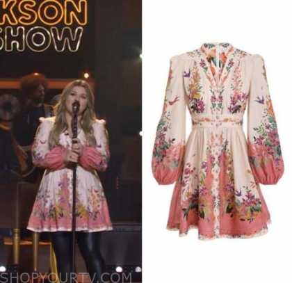 The Kelly Clarkson Show: January 2022 Kelly Clarkson's Multicolor Pink ...