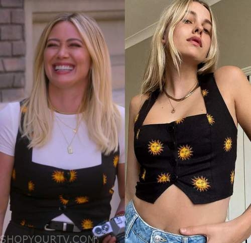 Alo Yoga Ribbed Peak Tank in Woodrose worn by Sophie (Hilary Duff) as seen  in How I Met Your Father (S01E02)