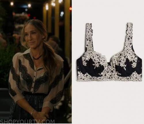 The Exposed Bra Trend Is the Easiest Way to Channel Your Inner Carrie  Bradshaw