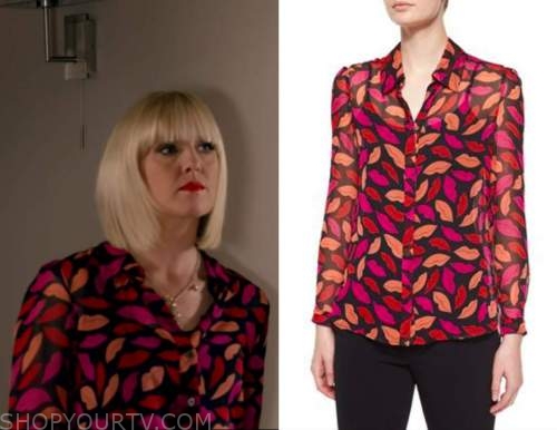 Purple Floral Shirt worn by Agatha Raisin (Ashley Jensen) in Agatha Raisin  Season 3 Episode 2