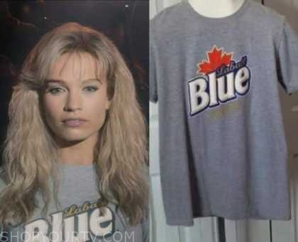 Pam And Tommy: Season 1 Episode 6 Pam's Grey "Labatt Blue" T Shirt ...