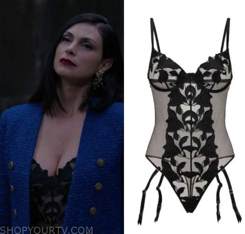 Cream Two Piece Suit worn by Elena Federova (Morena Baccarin) in The Endgame  (Season 1 Episode 2)