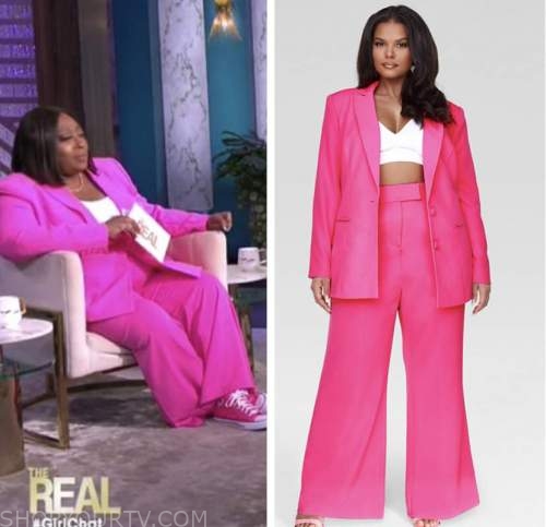 The Real: April 2022 Loni Love's Hot Pink Blazer and Pant Suit ...