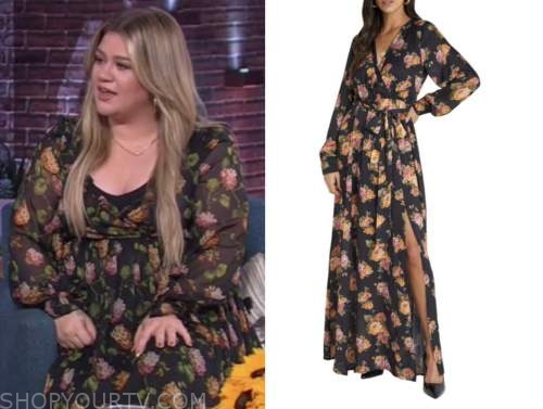 The Kelly Clarkson Show: May 2022 Kelly Clarkson's Black Floral Wrap ...