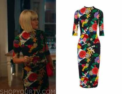 Floral Satin Kimono worn by Agatha Raisin (Ashley Jensen) as seen in Agatha  Raisin TV show outfits (S03E07)