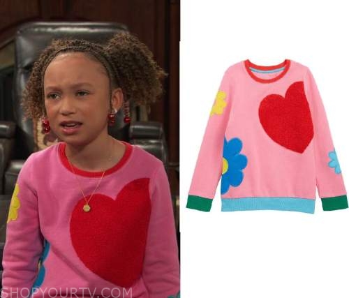 Ravens Home Season 5 Episode 11 Alices Pink Heart Print Sweater Shop Your Tv 4547