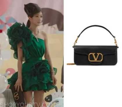 Eve: Season 1 Lee Ra-El's Black & Gold Valentino Bag | Shop Your TV