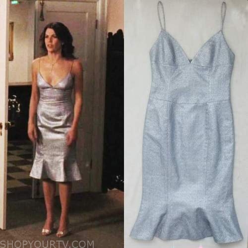 Gilmore Girls: Season 5 Episode 13 Lorelai's spahetti strap icy blue dress