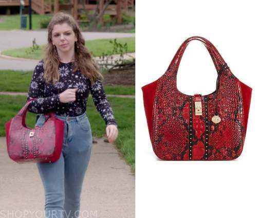 90 Day Fiance: Season 9 Episode 14 Ariela's Red Snake Print Handbag ...