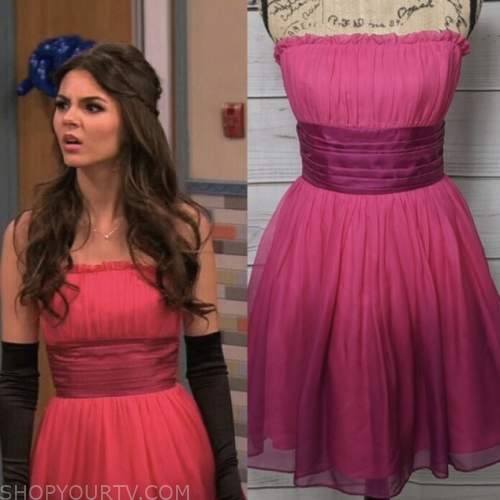 Tee shirt worn by Tori Vega (Victoria Justice) in Victorious