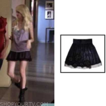 The sequined dress worn by Jenny Humphrey in Gossip Girl Season 6 Episode  10