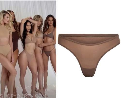 Skims Fits Everybody Triangle Bralette worn by Khloé Kardashian as seen in  The Kardashians (S02E07)