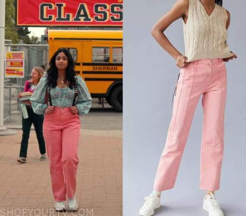 Bdg Y2k Low Rise Cargo Pants worn by Devi Vishwakumar (Maitreyi  Ramakrishnan) as seen in Never Have I Ever (S04E03)