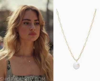 Tell Me Lies: Season 1 Episode 1 Lucy's Pearl Chain Necklace