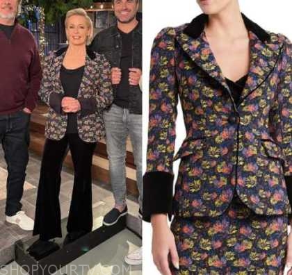 The Living Room: September 2022 Amanda's Floral Blazer | Fashion ...