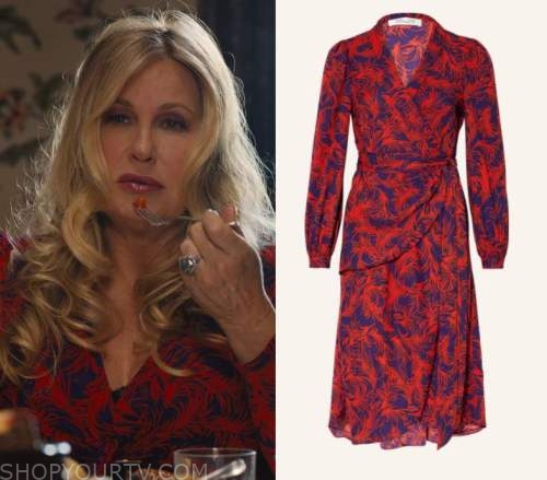 Jennifer Coolidge Still Rules, But Tanya Is the Weak Link in The White Lotus  Season 2 - PRIMETIMER