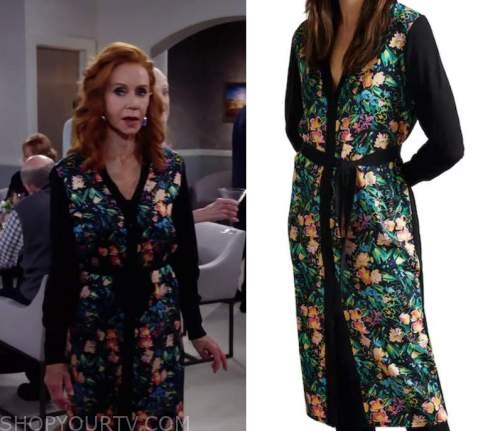 Call Me Kat Clothes Style Outfits Worn On Tv Shows Shop Your Tv