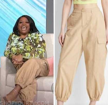 Sherri: February 2023 Sherri Shepherd's Khaki Cargo Pants | Shop Your TV