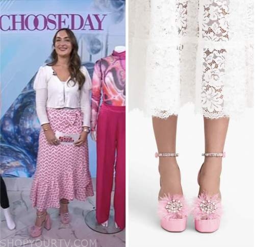 ✨ on Twitter  Pink sandals outfit, Heels, Fashion shoes sandals