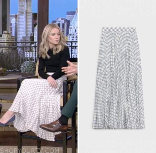 Live with Kelly and Ryan: February 2023 Kelly Ripa's Blue and White ...