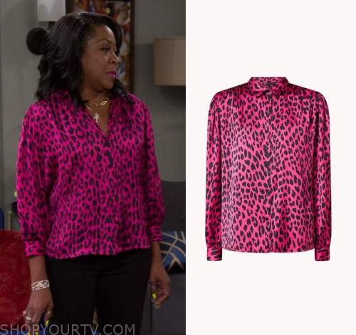 WornOnTV: Tina's pink cardigan and leggings on The Neighborhood