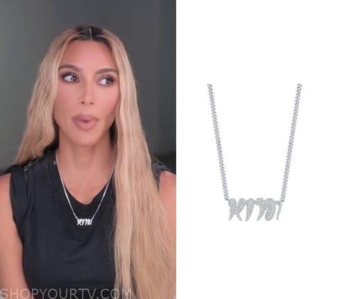 Kim kardashian hot sale nameplate necklace